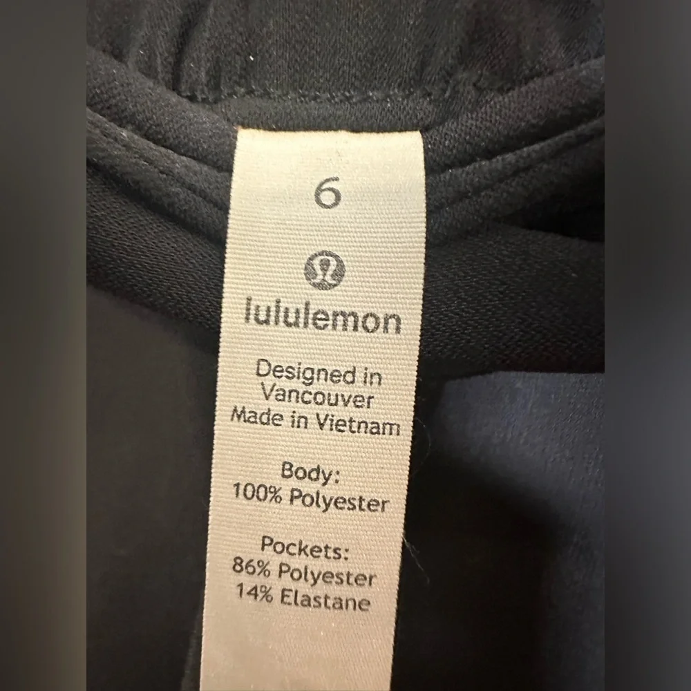Lululemon Elegant Black Women's Pants size 6